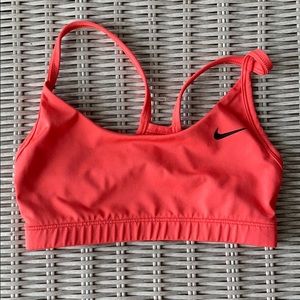 ❗️SOLD❗️ Nike coral sports bra